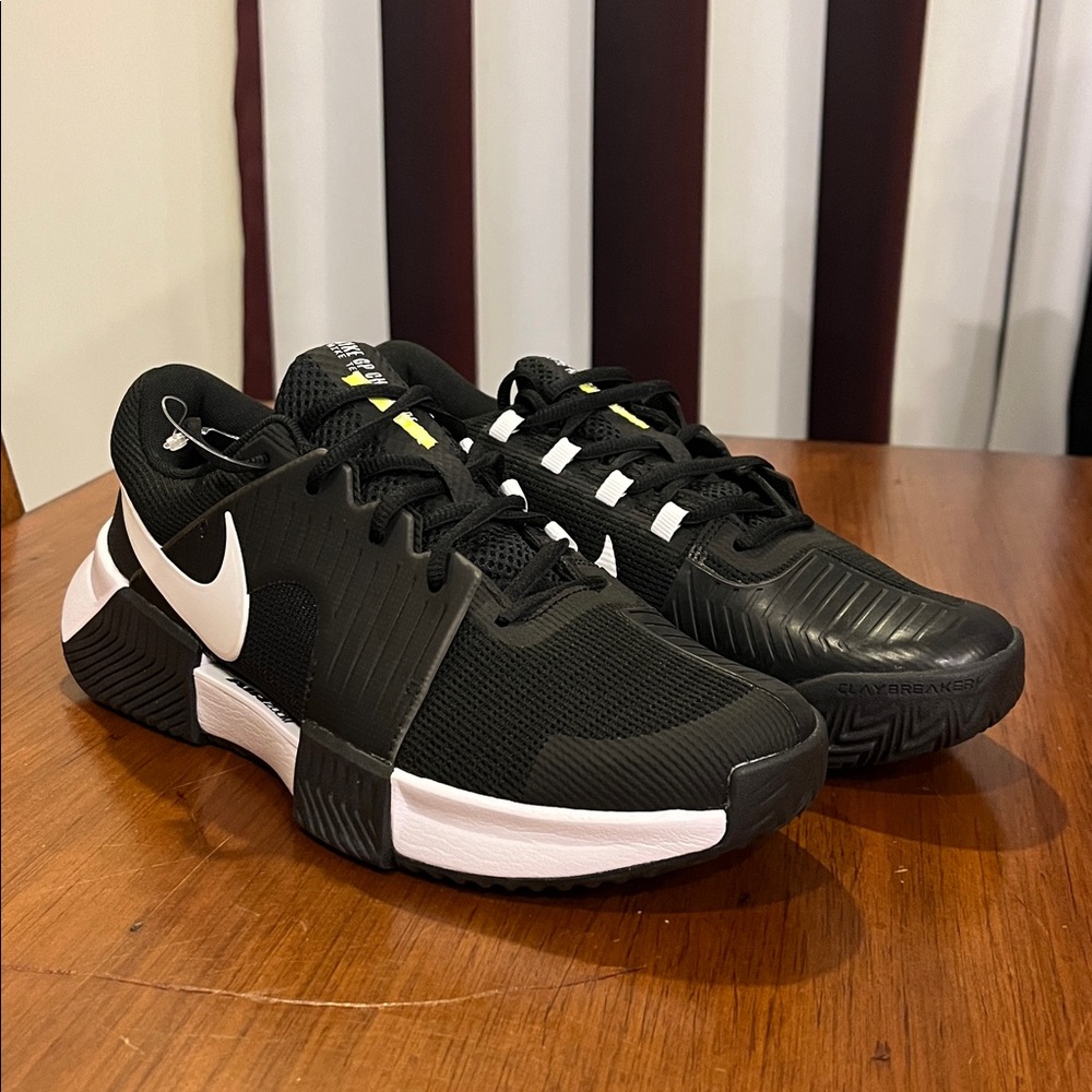 Nike GP Challenge 1 Clay Court Tennis Shoes Sneakers FJ1812-001 Women’s Size 9